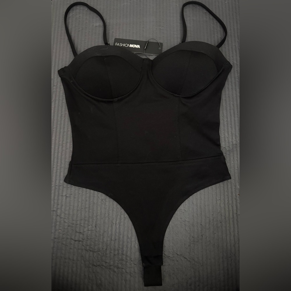 Fashion nova bodysuit - Picture 7 of 9